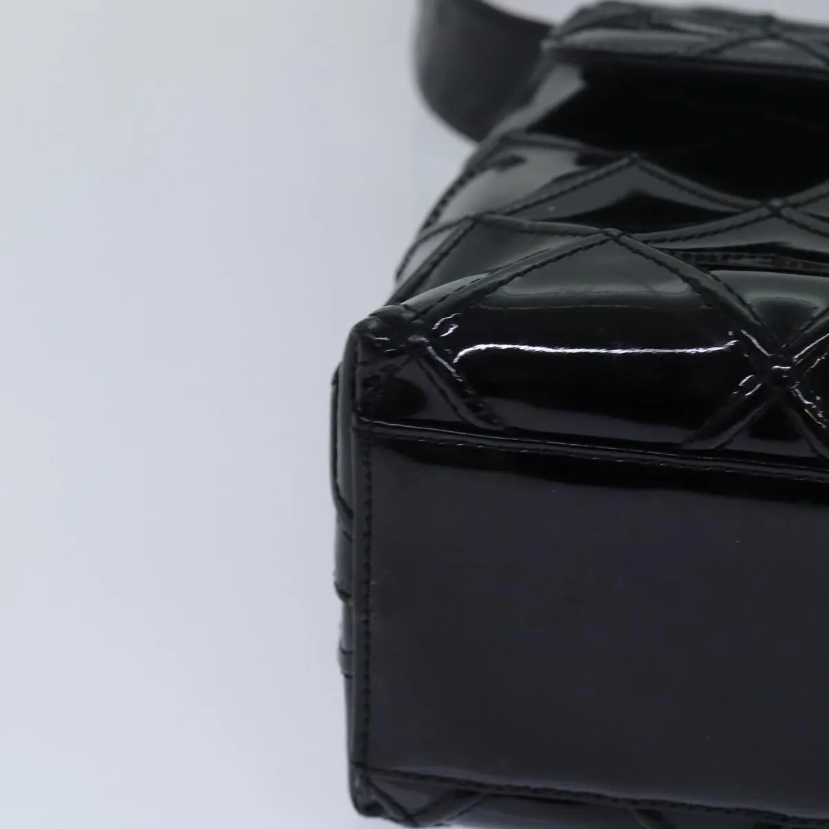 CHANEL Bicolore Shoulder Bag Enamel Black CC Auth bs15701