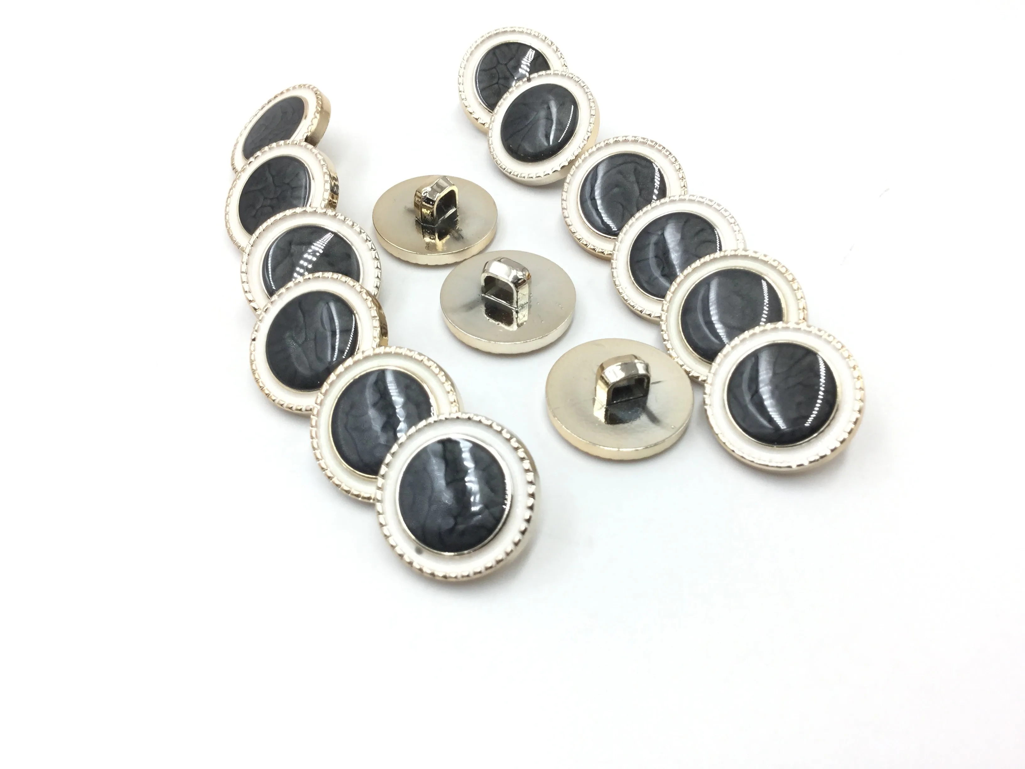 Multicolor Circular Plastic Button
