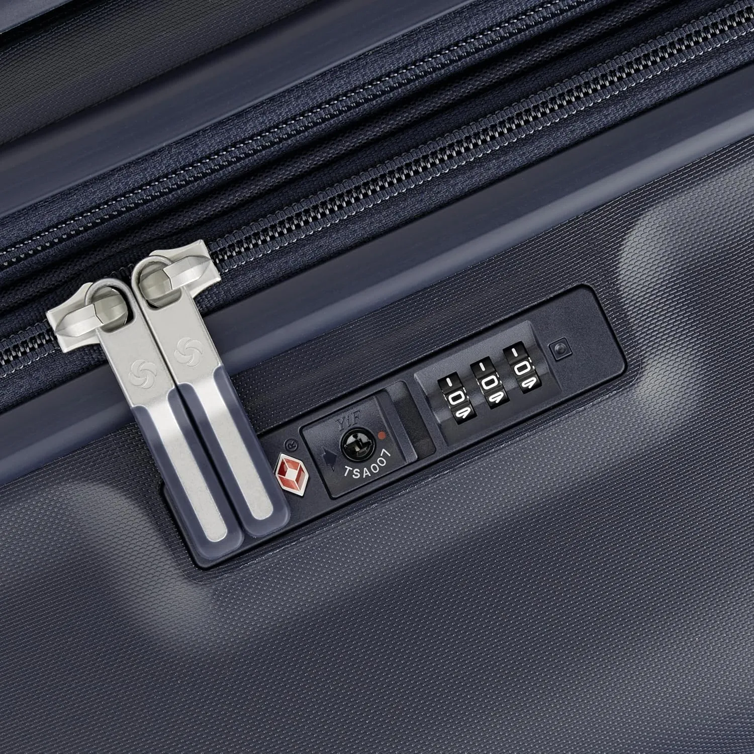Samsonite Elevation Plus - Large Hardside Luggage - Scratch Resistant Polypropylene Shell, RightHeight Adjustable Handle, Integrated AirTag Holder, TSA Lock, WetPak Compartment - Midnight Blue