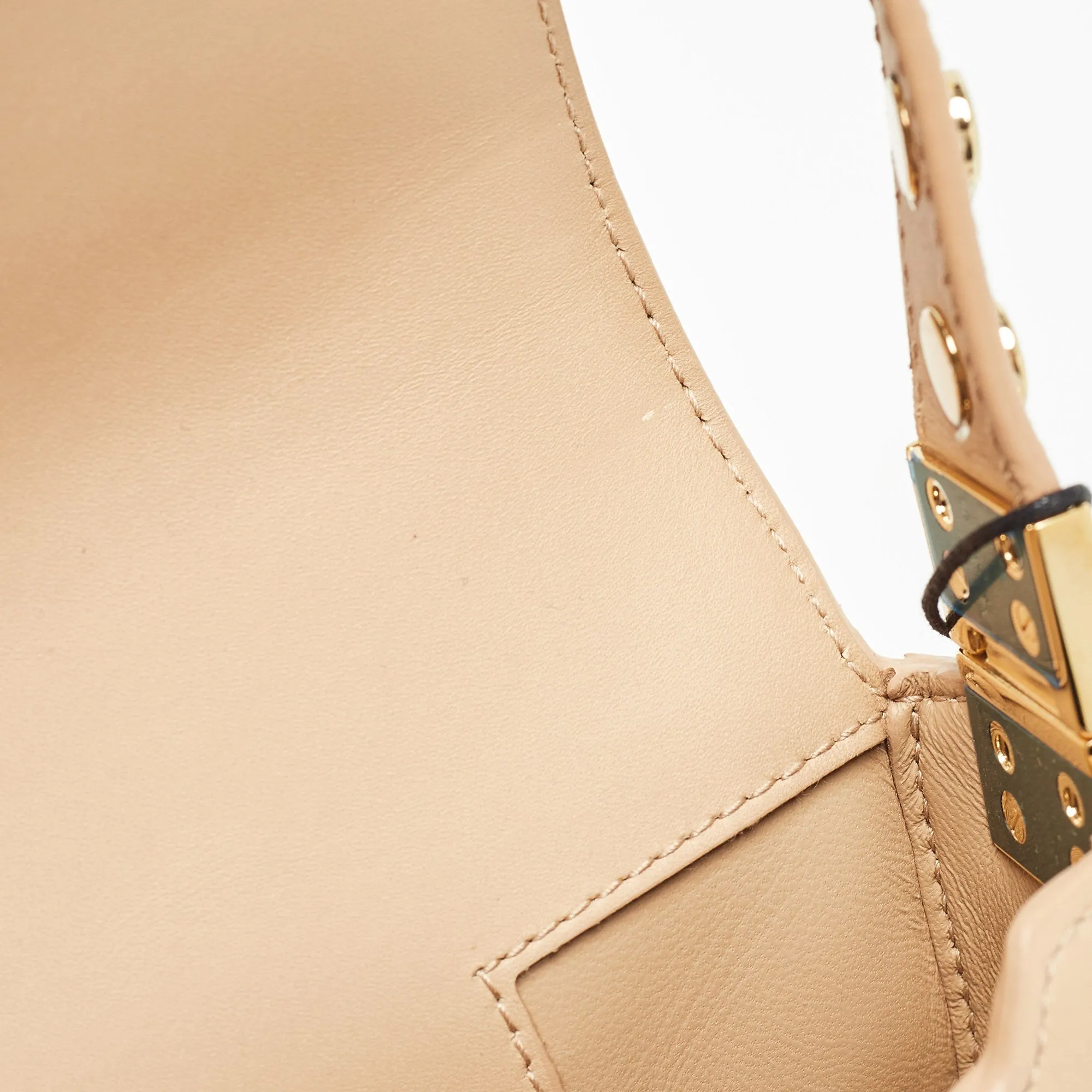 Trendy Inspired Burberry Beige Leather Small Studded Olympia Bag