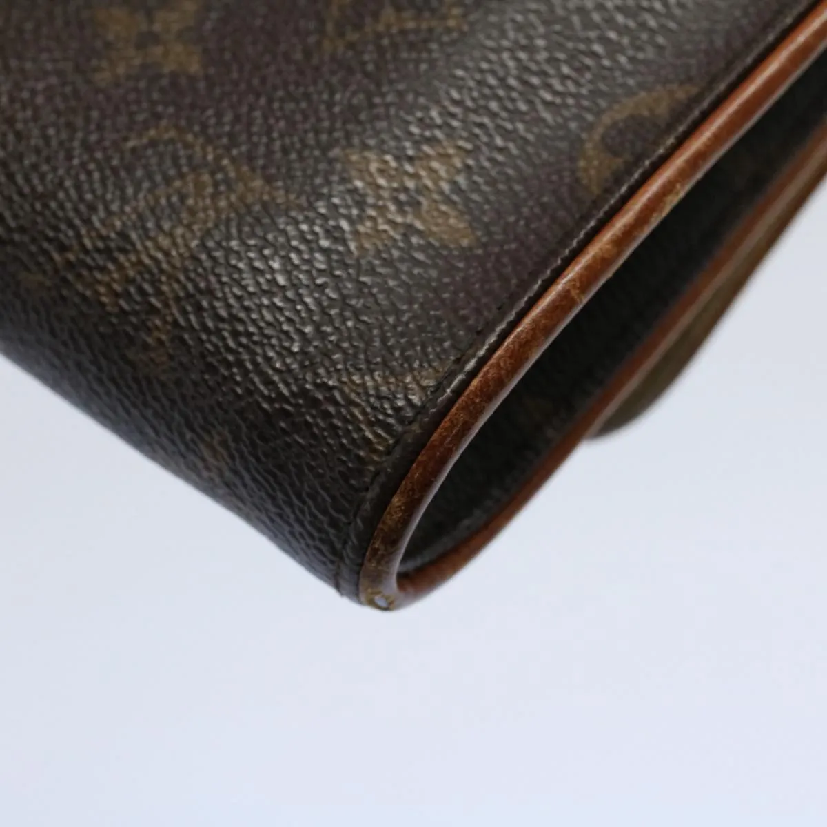 Trendy Inspired Louis Vuitton Monogram Pochette Twin Gm Shoulder Bag M51852 Lv Auth 53034